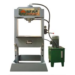 300吨龙门液压机 众鑫机械助力工业高效生产